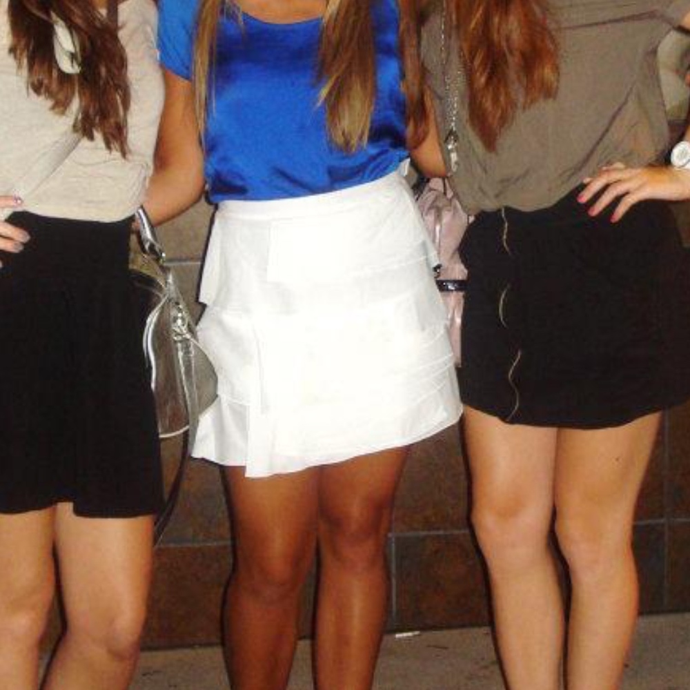 BCBG skirt